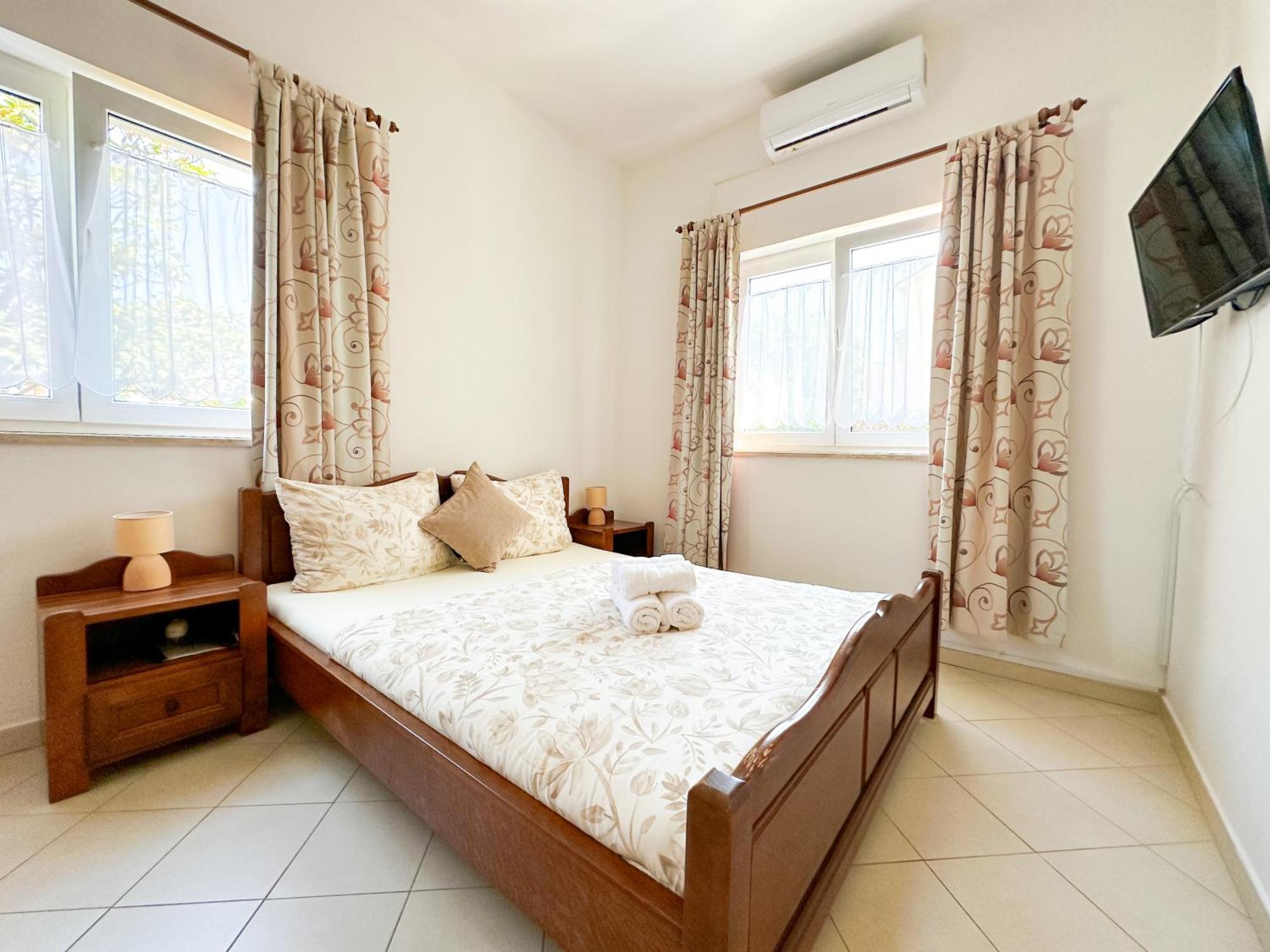Sunside Apartments Пула Екстериор снимка