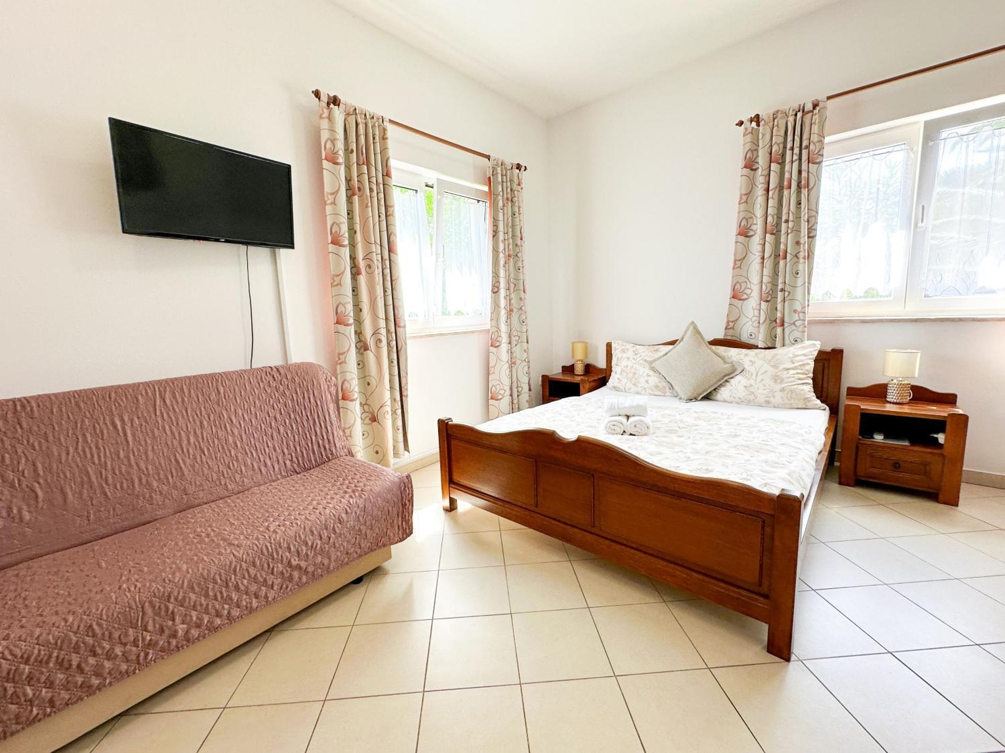 Sunside Apartments Пула Екстериор снимка