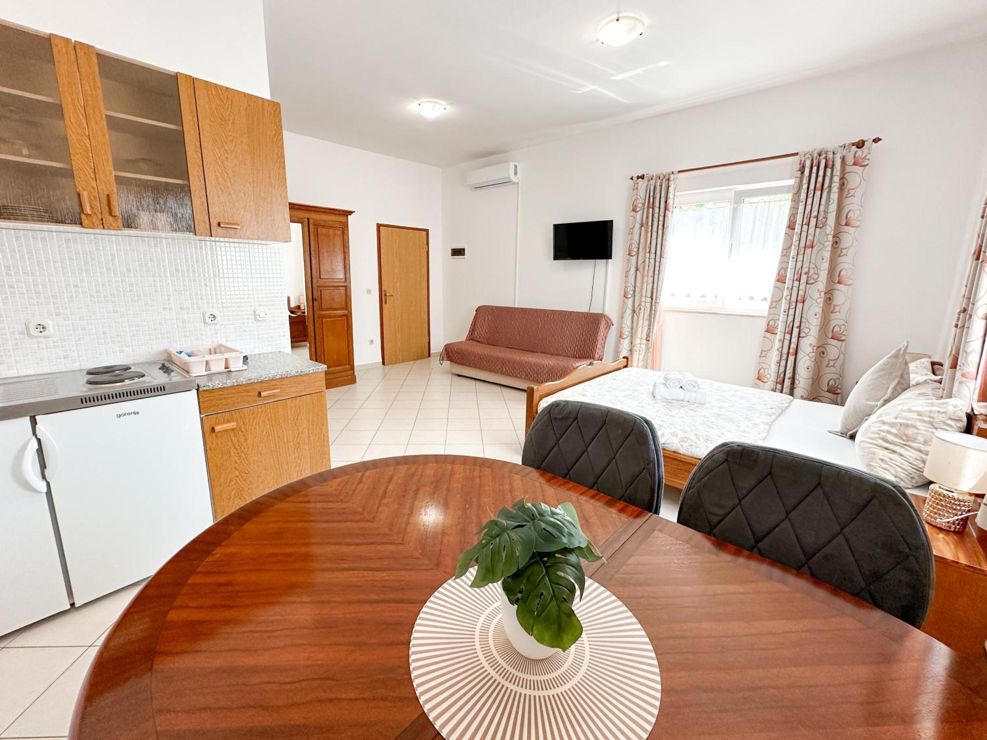 Sunside Apartments Пула Екстериор снимка